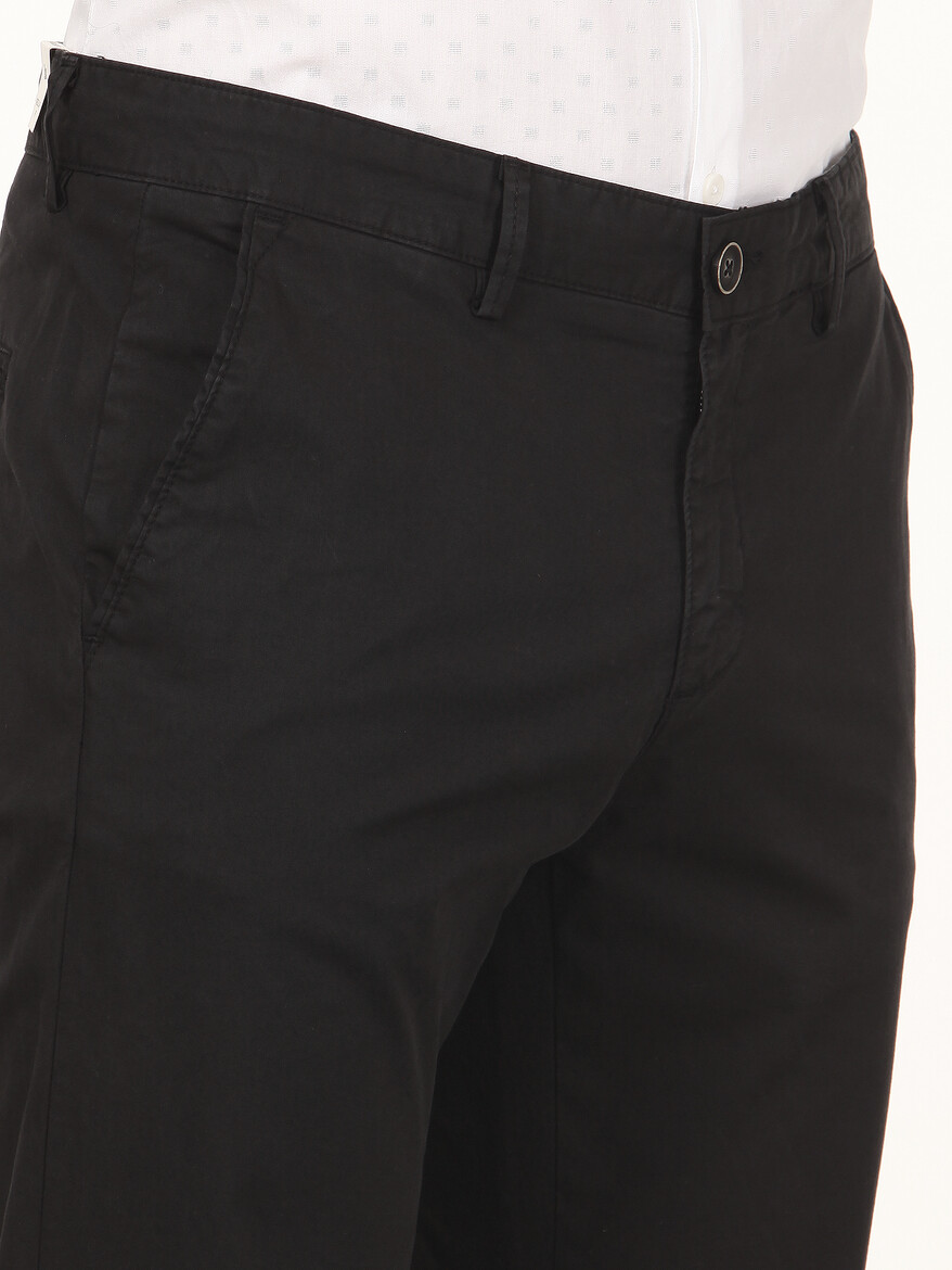 Siyah Düz Dokuma Regular Fit Casual Pamuk Karışımlı Pantolon - Thumbnail