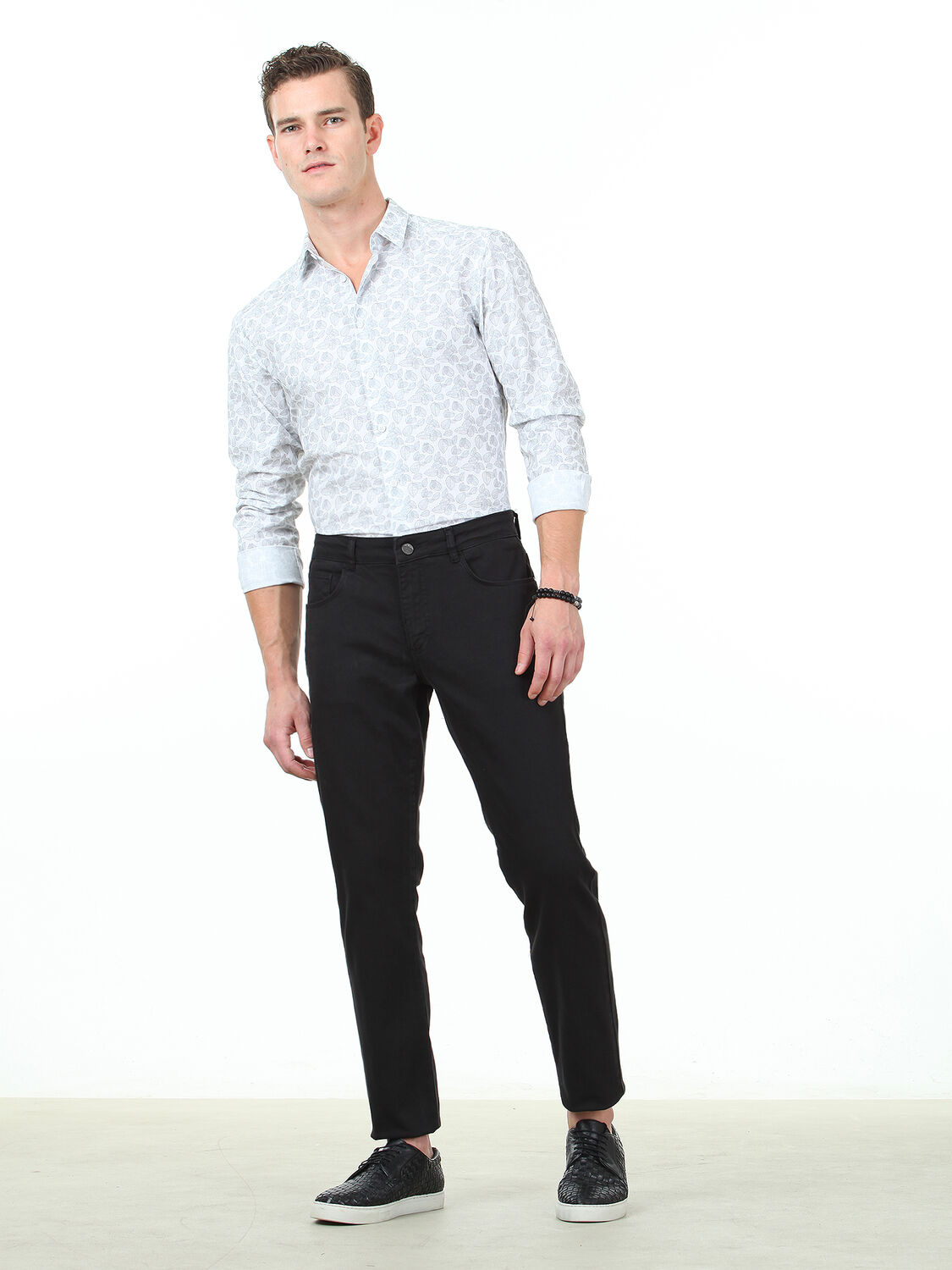 Siyah Düz Dokuma Regular Fit Casual Pamuk Karışımlı Pantolon