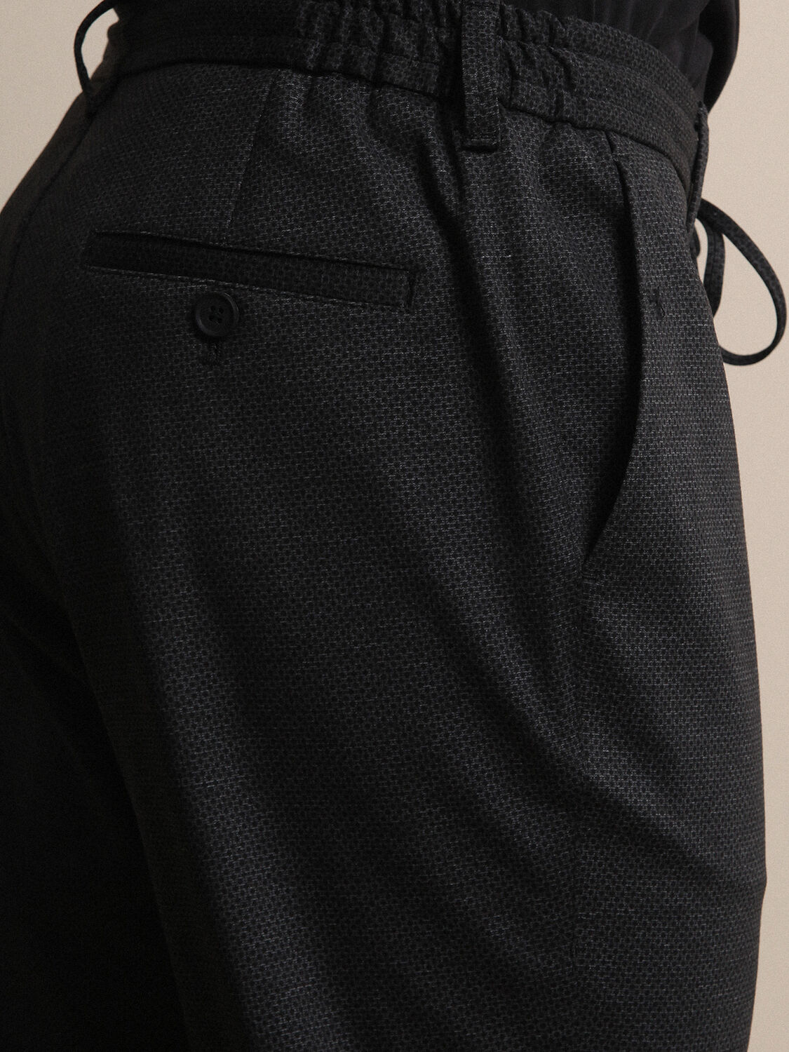 Koyu Gri Mikro Örme Fitted Fit Smart Casual Pantolon