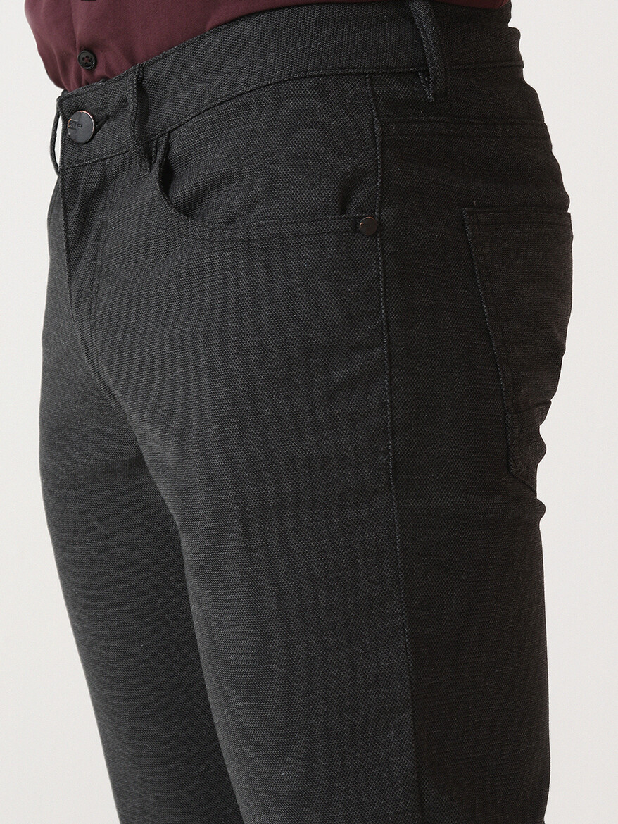 Siyah Dokuma Slim Fit Casual Pamuk Karışımlı Pantolon - Thumbnail