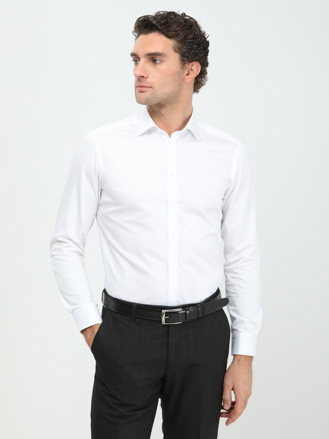 KİP - Beyaz Düz Slim Fit Dokuma Klasik %100 Pamuk Gömlek (1)