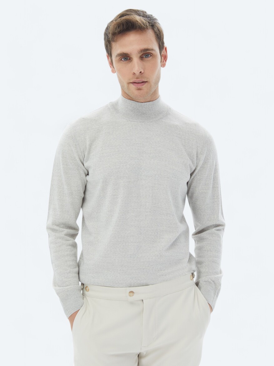 Açık Gri Yarım Balıkçı Yaka Düz Örgü Yün Karışımlı Triko Kazak - 1