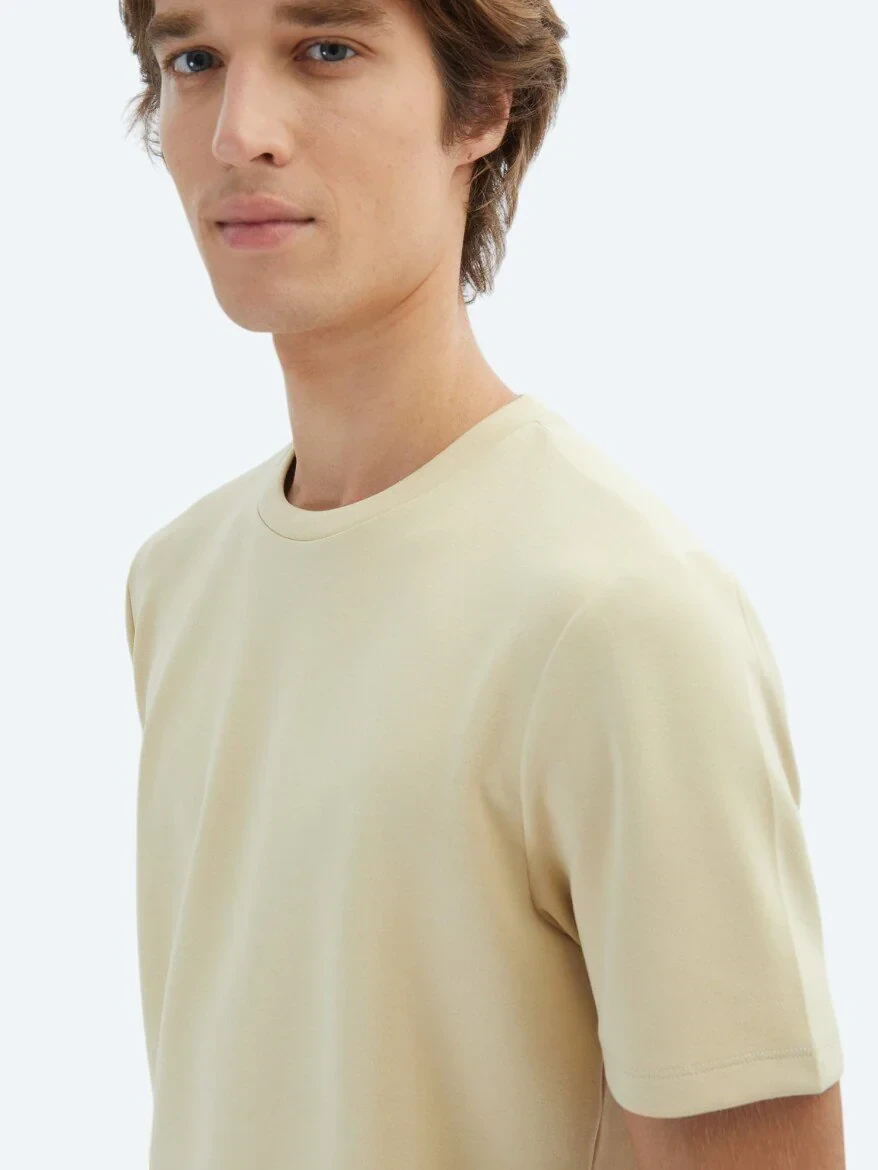Açık Sarı Düz Bisiklet Yaka T-Shirt 