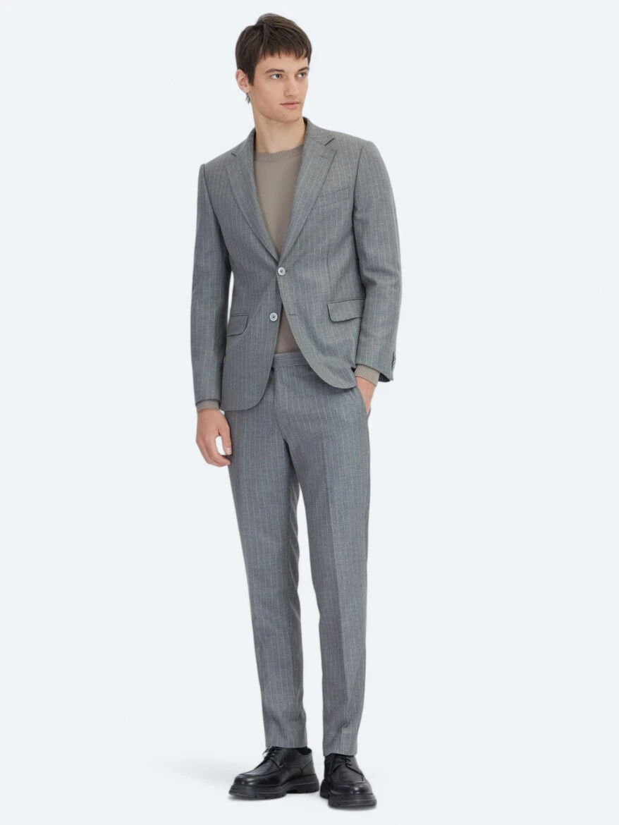 Antrasit Çizgili Modern Fit Takım Elbise - KİP