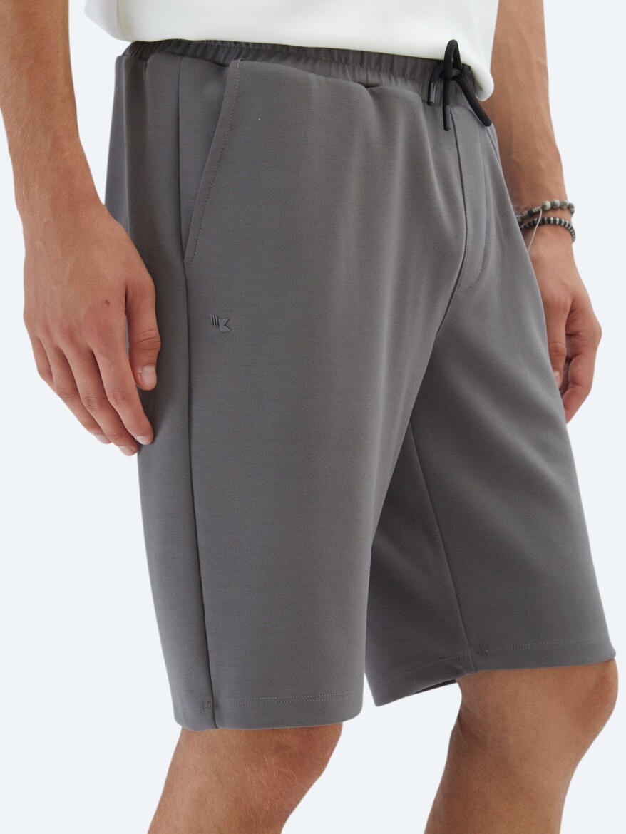 Antrasit Düz Örme Jogging Fit Spor Bermuda - 4
