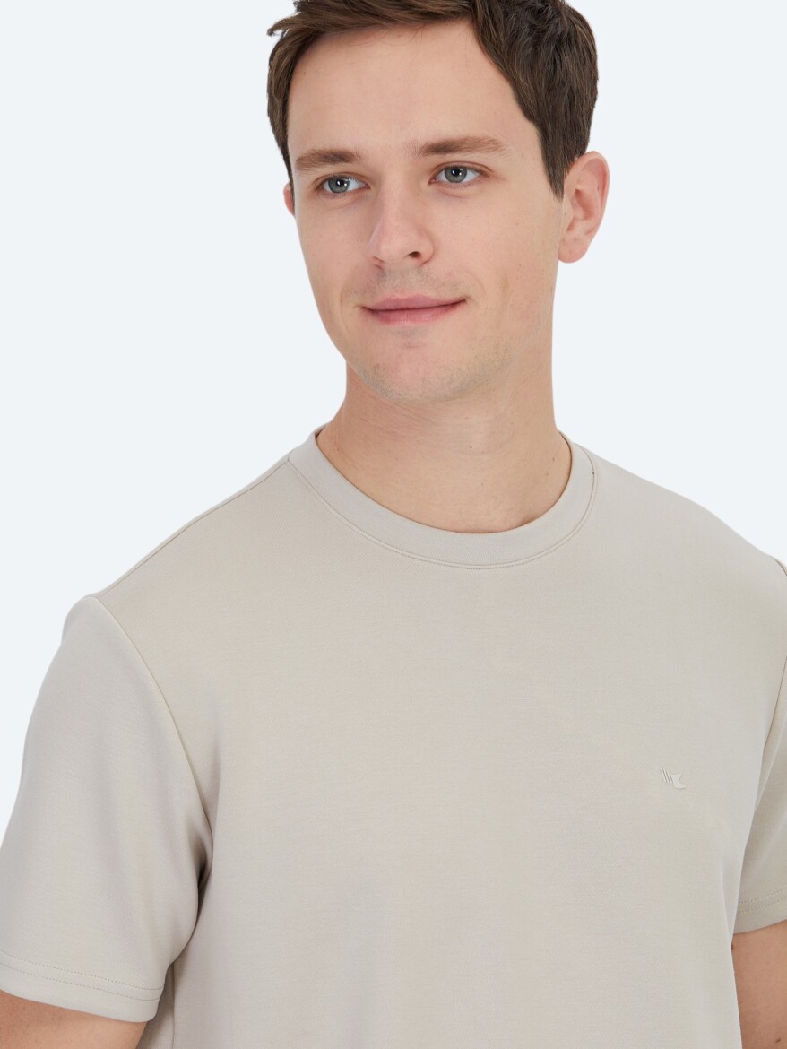 Bej Düz Bisiklet Yaka T-Shirt - 4