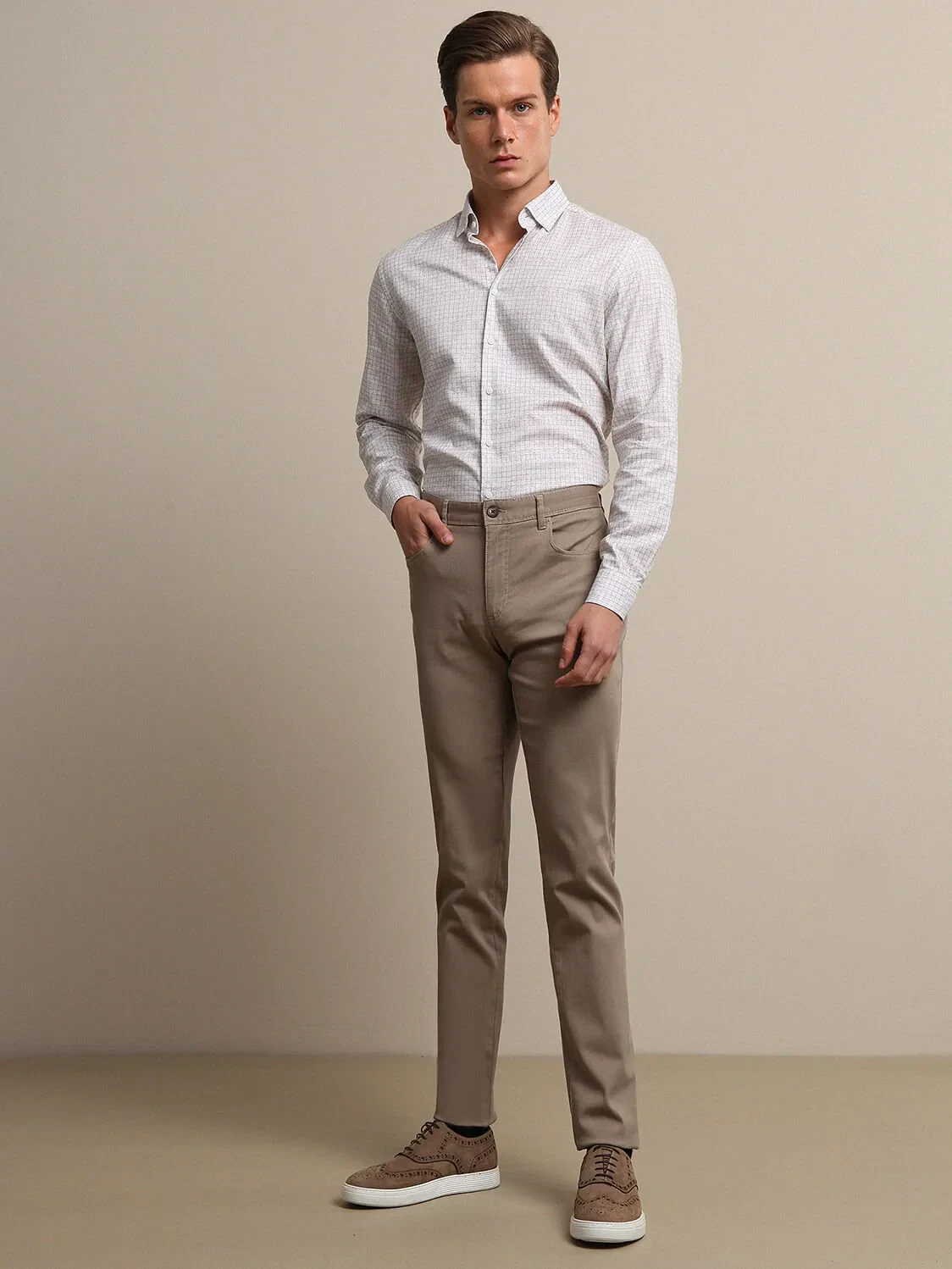 Bej Düz Dokuma Slim Fit Casual Pamuk Karışımlı Pantolon - 2