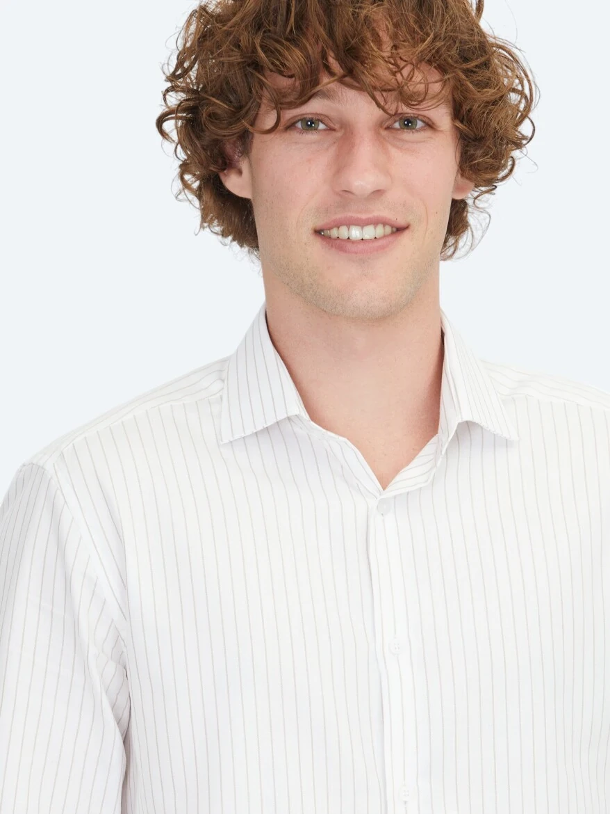 Bej Regular Fit Dokuma Klasik %100 Pamuk Gömlek - KİP