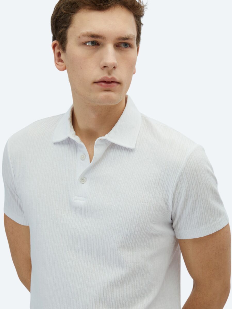 Beyaz Desenli Polo Yaka Pamuk Karışımlı T-Shirt - 3