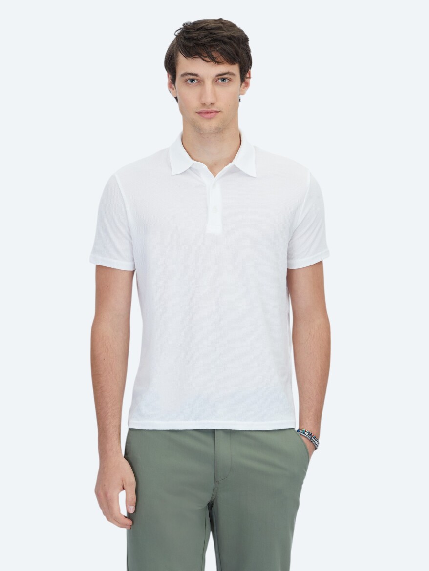 Beyaz Desenli Polo Yaka T-Shirt - 1