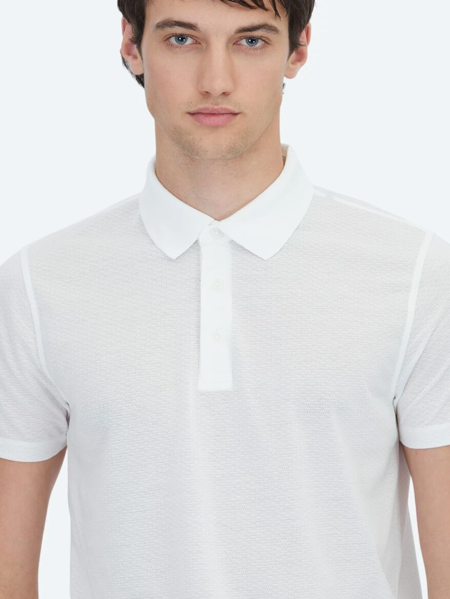 Beyaz Desenli Polo Yaka T-Shirt - 3