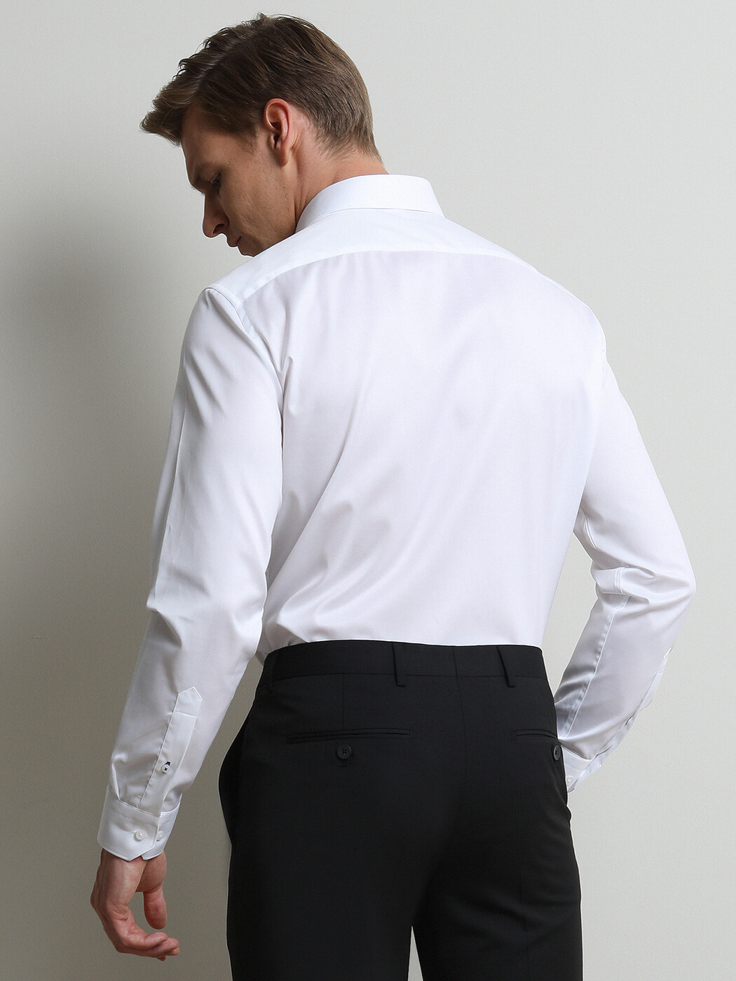 Beyaz Düz Regular Fit Dokuma Klasik %100 Pamuk Gömlek - 4