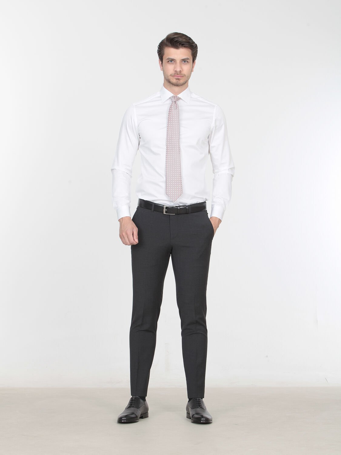 Beyaz Düz Slim Fit Dokuma Klasik %100 Pamuk Gömlek - 1