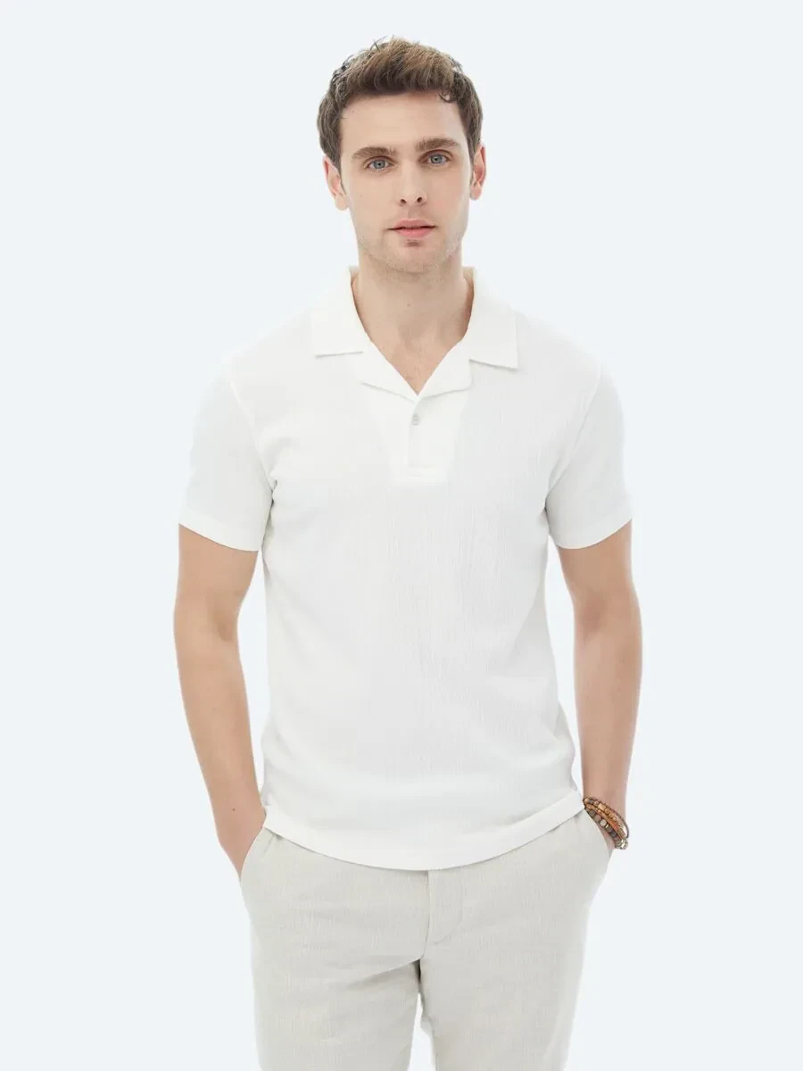 Beyaz Jakarlı Küba Yaka Pamuk Karışımlı T-Shirt - 1