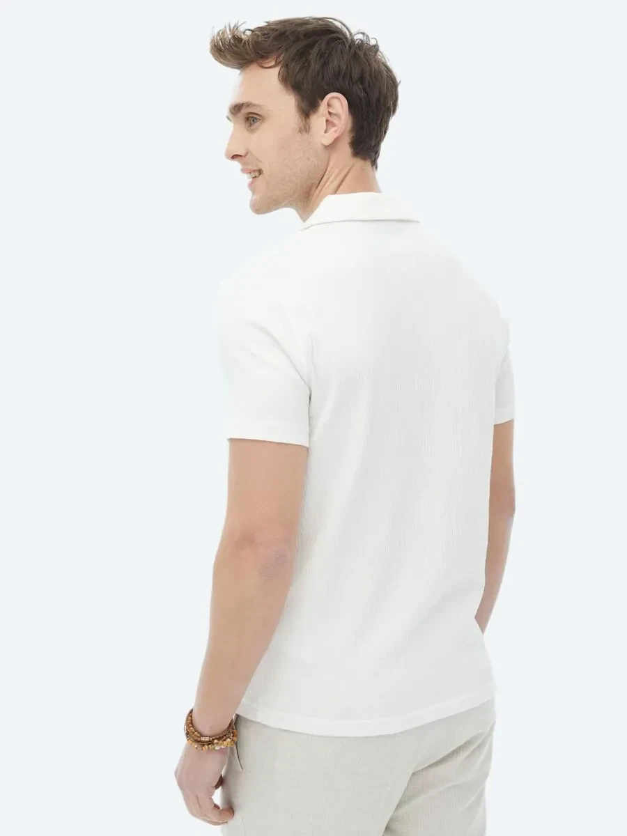 Beyaz Jakarlı Küba Yaka Pamuk Karışımlı T-Shirt - 9