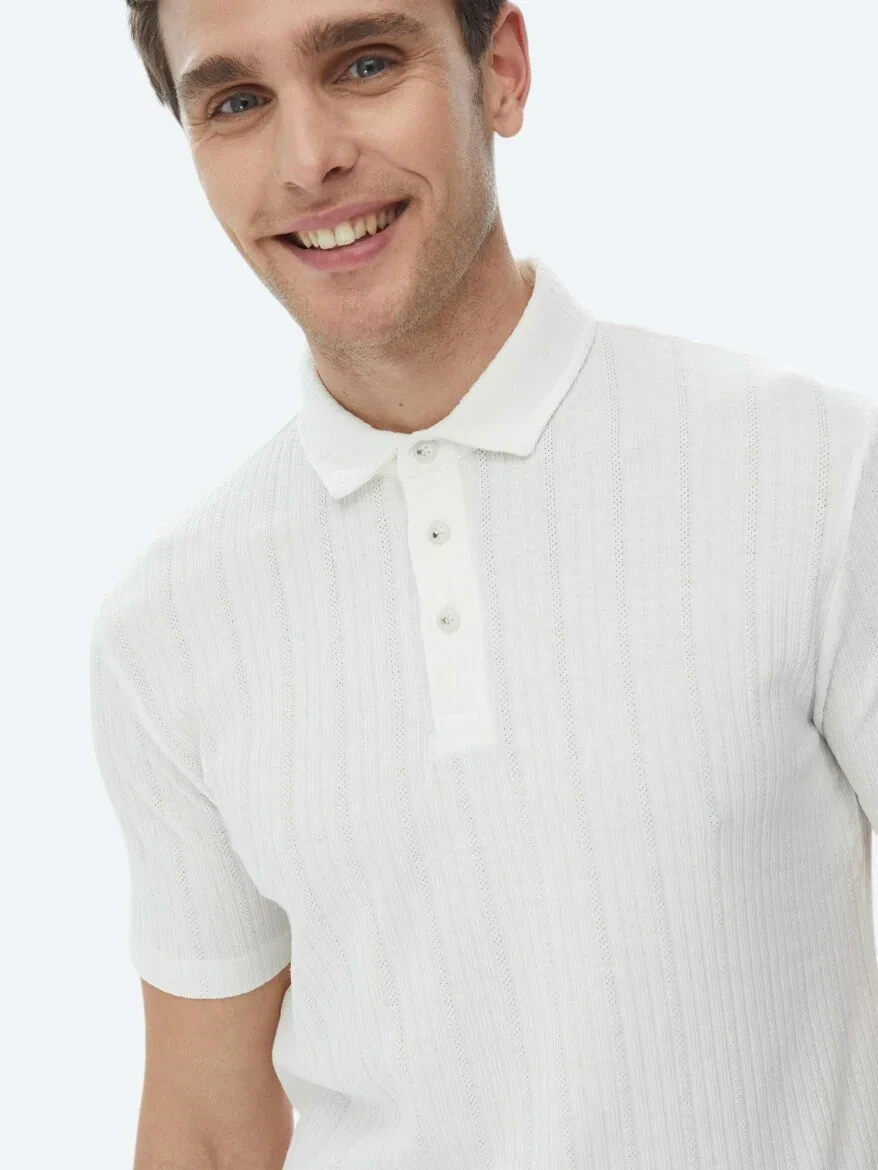 Beyaz Jakarlı Polo Yaka Pamuk Karışımlı T-Shirt - 1
