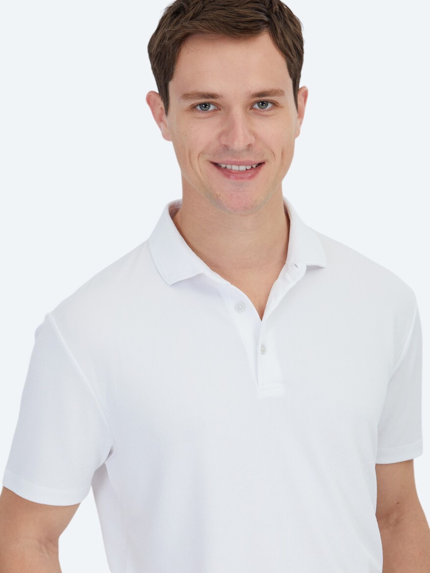 Beyaz Jakarlı Polo Yaka T-Shirt - 3