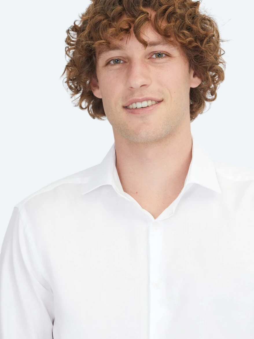 Beyaz Regular Fit Dokuma Klasik %100 Pamuk Gömlek - KİP