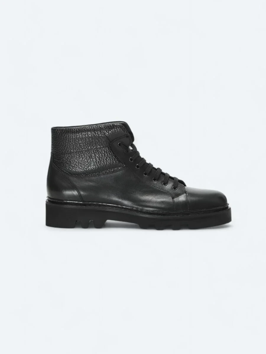 Black Boot - 1