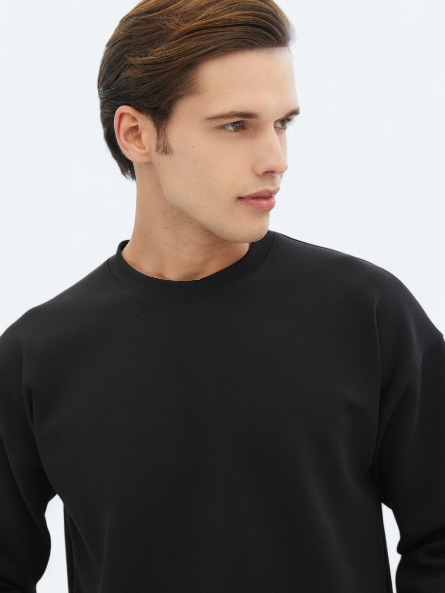 Black Crew Neck Printed Double-Sided Sweatshirt - 6