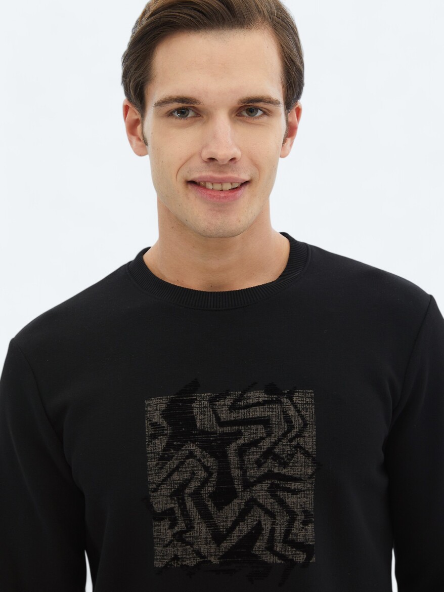 Black Crew Neck Printed Sweatshirt - 3
