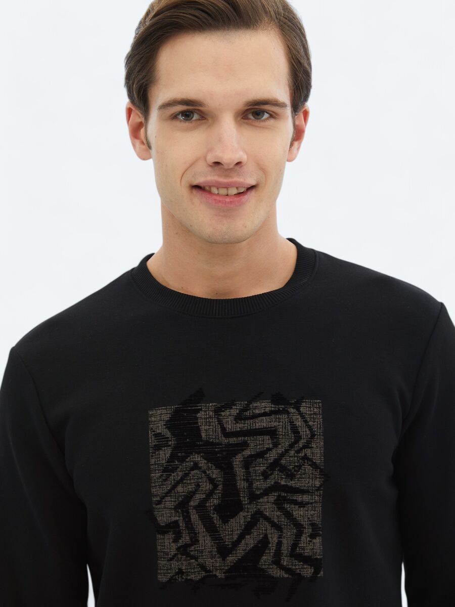 Black Crew Neck Printed Sweatshirt - 3
