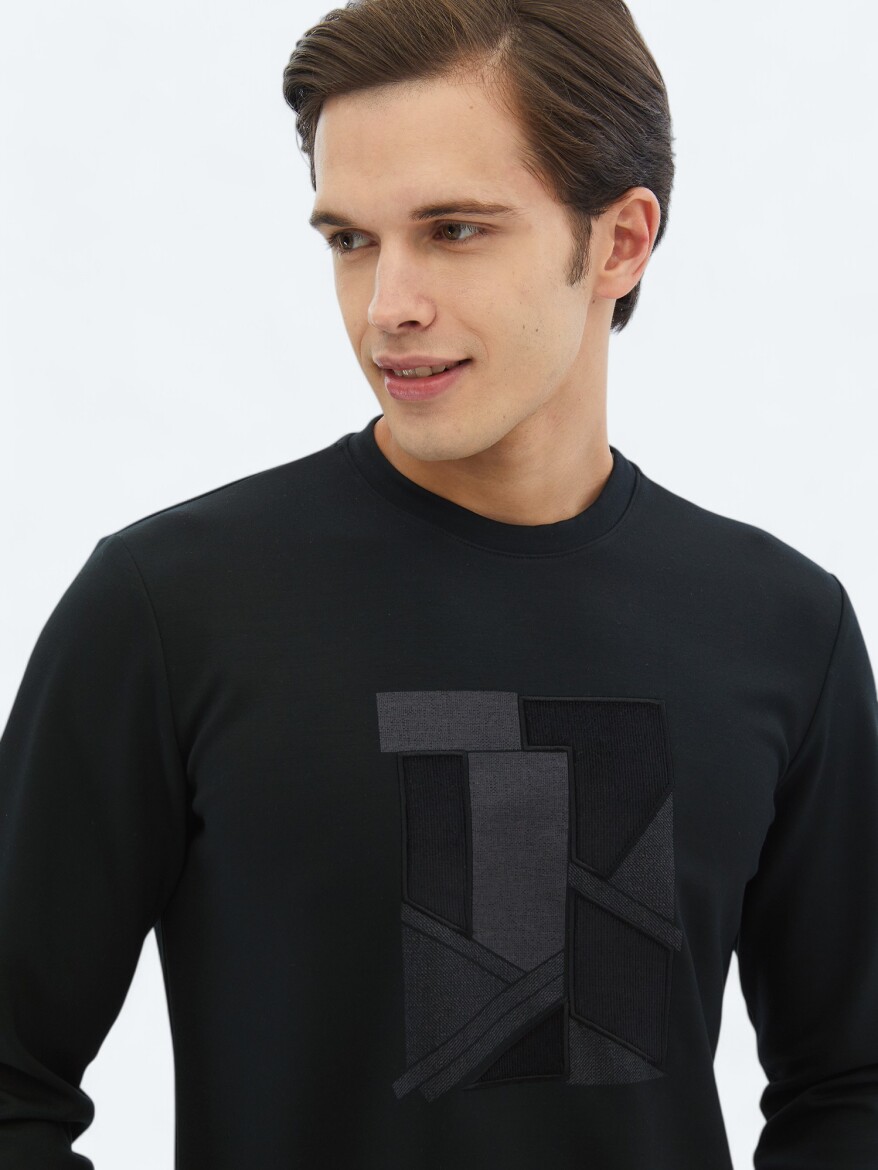 Black Crew Neck Printed Sweatshirt - 3