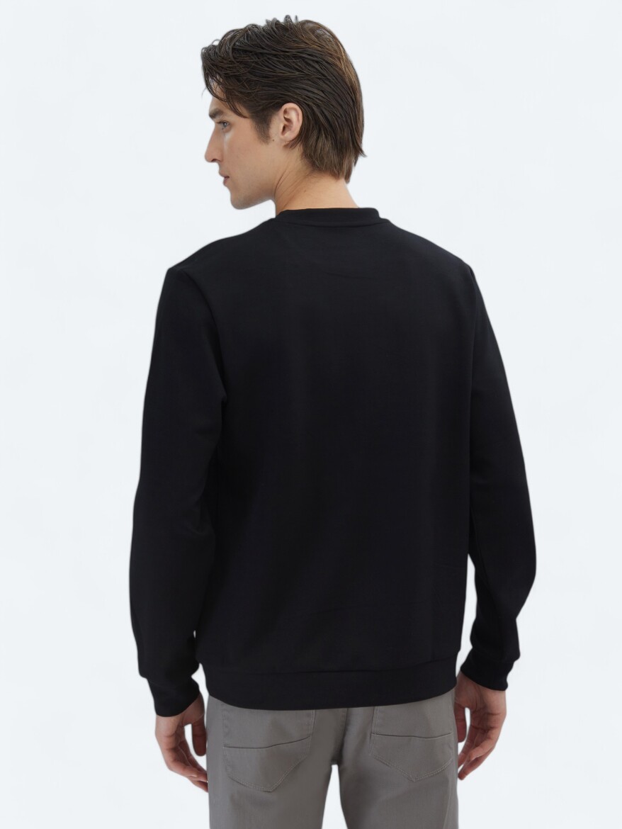 Black Crew Neck Sweatshirt - 5