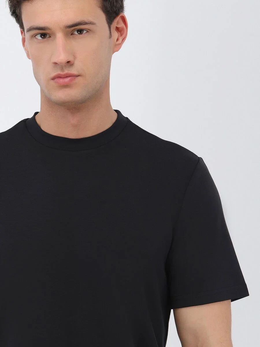 Black Crew Neck T-Shirt - 1