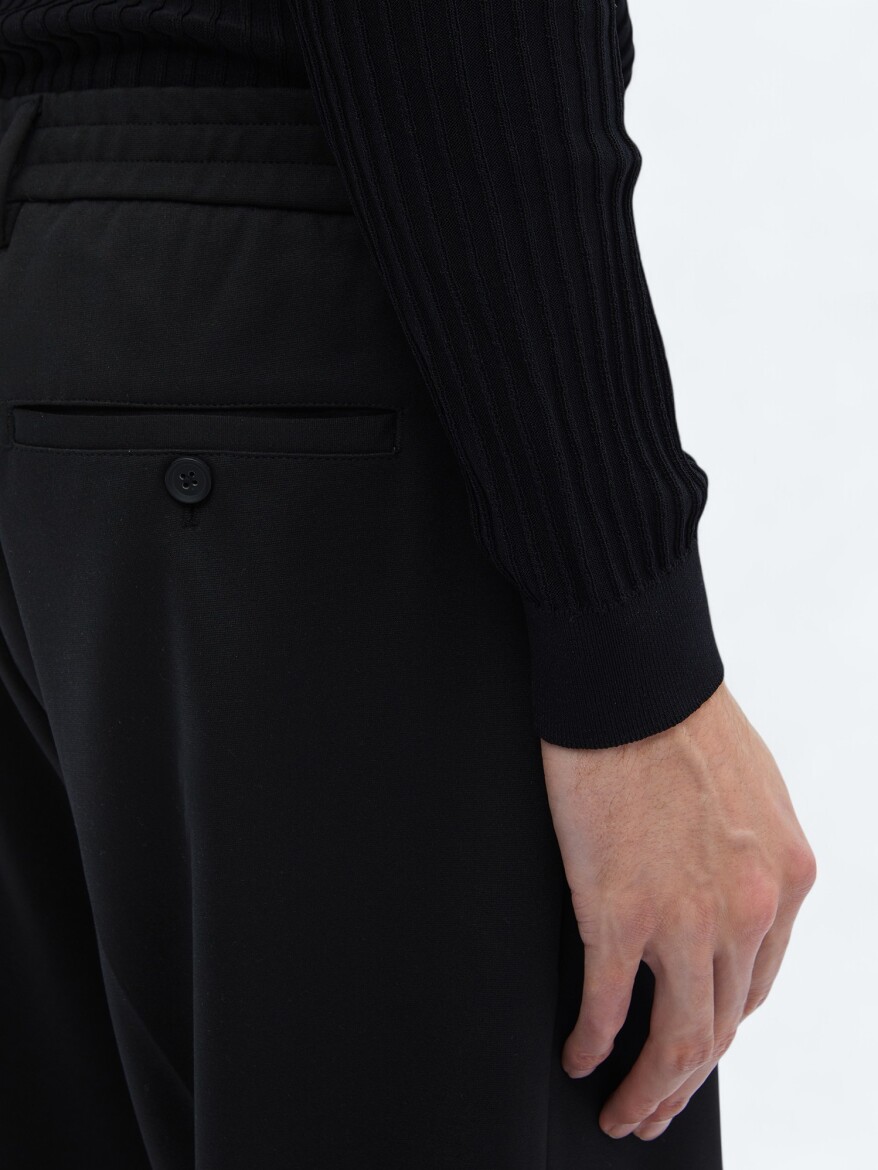 Black Knitting Carrot Fit Casual Trousers - 4