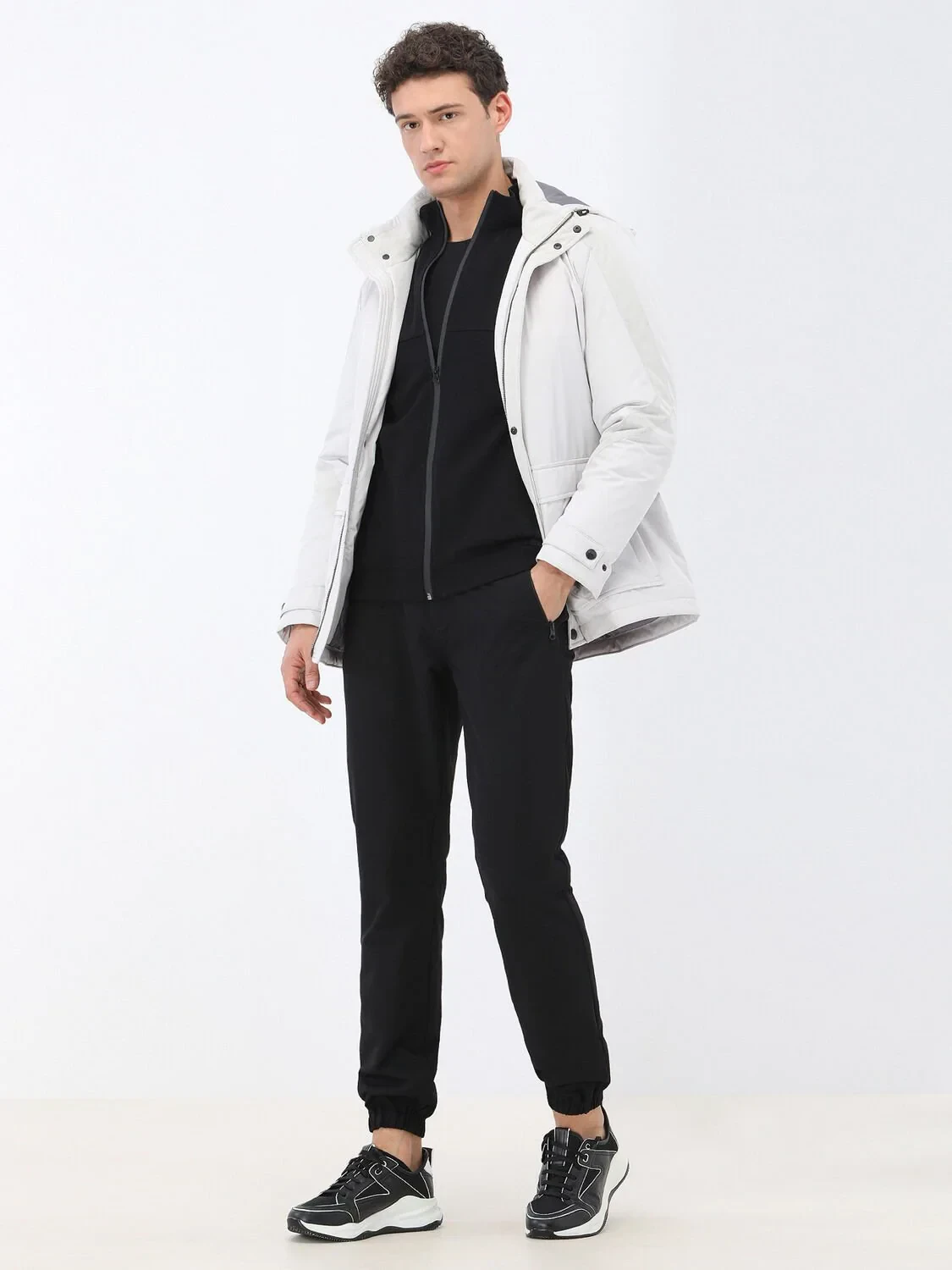 Black Knitting Jogging Fit Casual Trousers - 2