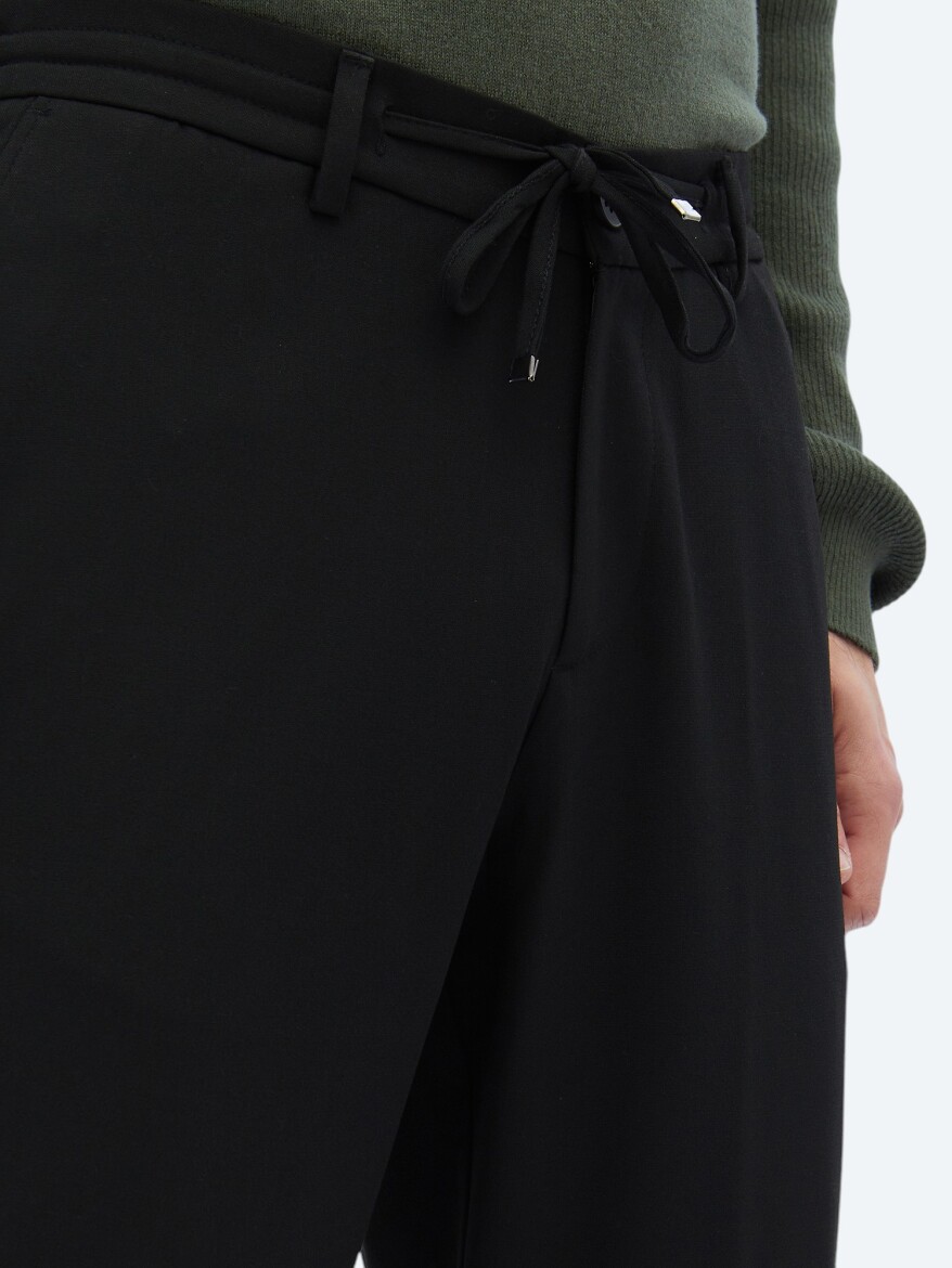 Black Knitting Jogging Fit Casual Trousers - 3