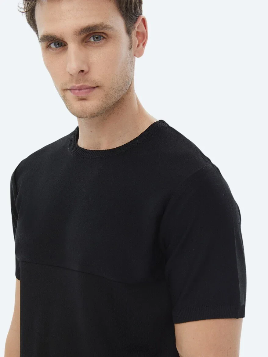 Black Knitwear 