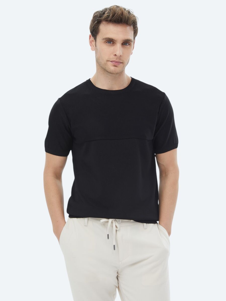Black Knitwear - 1