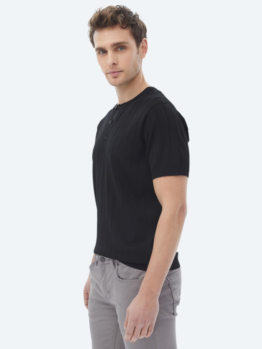 Black Knitwear - 5