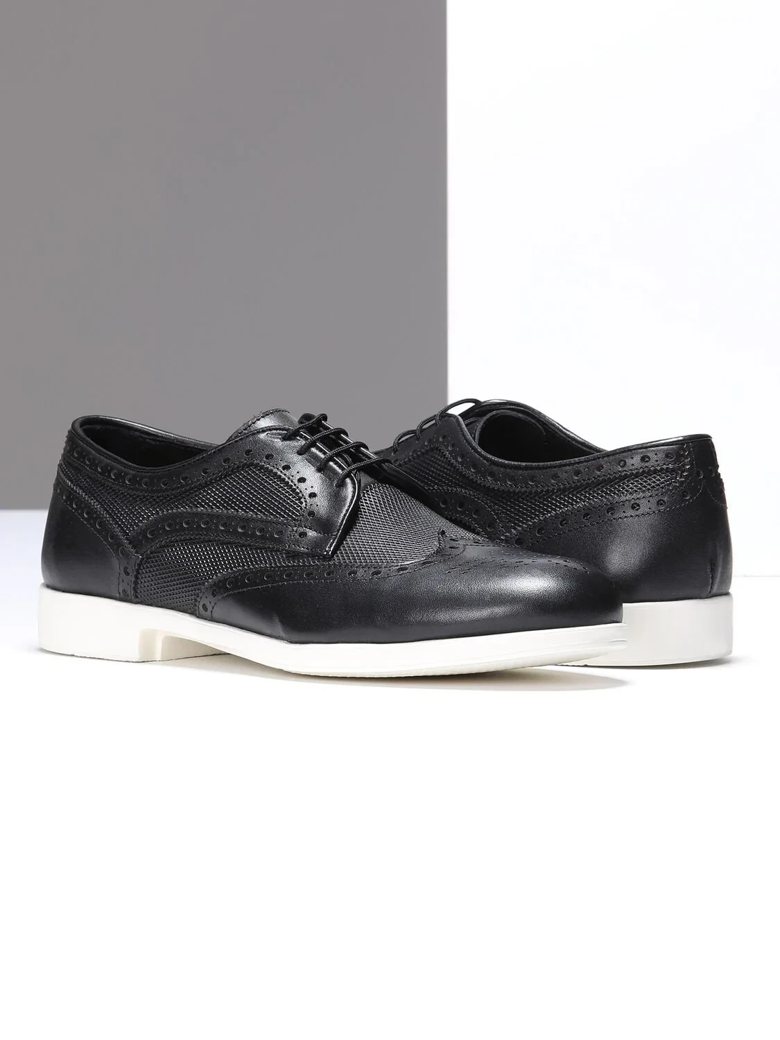 Black Leather Casual Shoes - 3