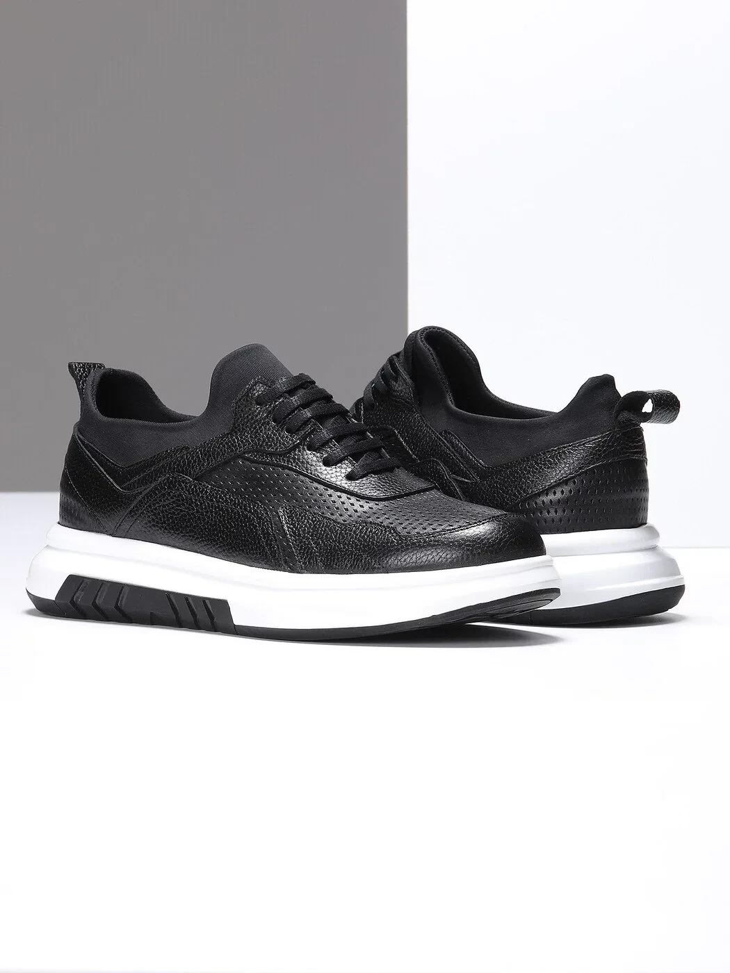 Black Leather Casual Sneaker - 3