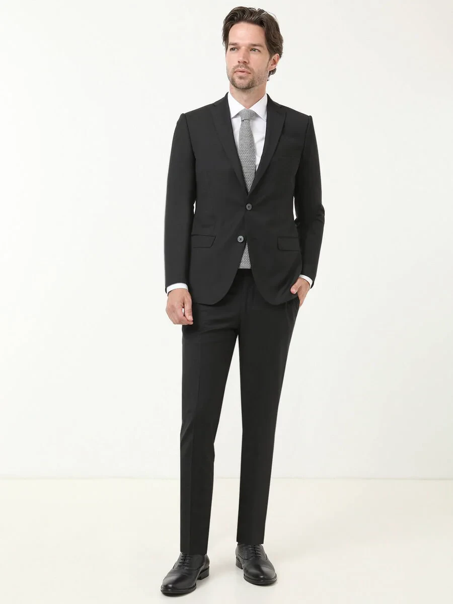 Black Plain Modern Fit Wool Blended Suit - 1