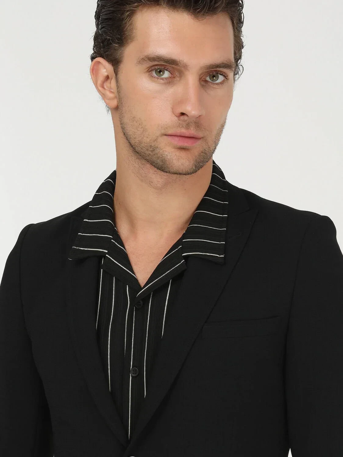 Black Plain Regular Fit Jacket - 3