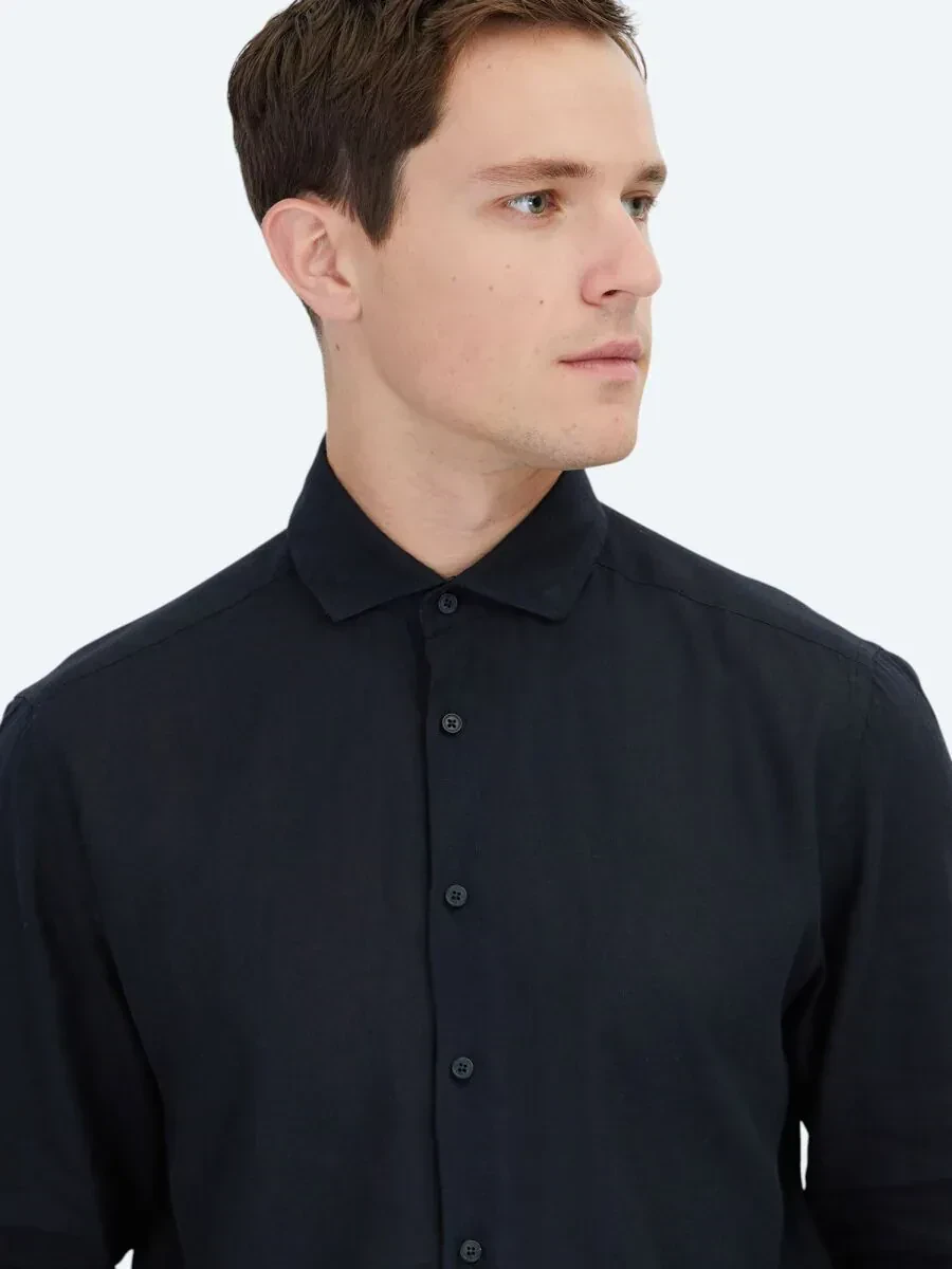 Black Plain Regular Fit Weaving Casual Cotton Blended Shirt - 3