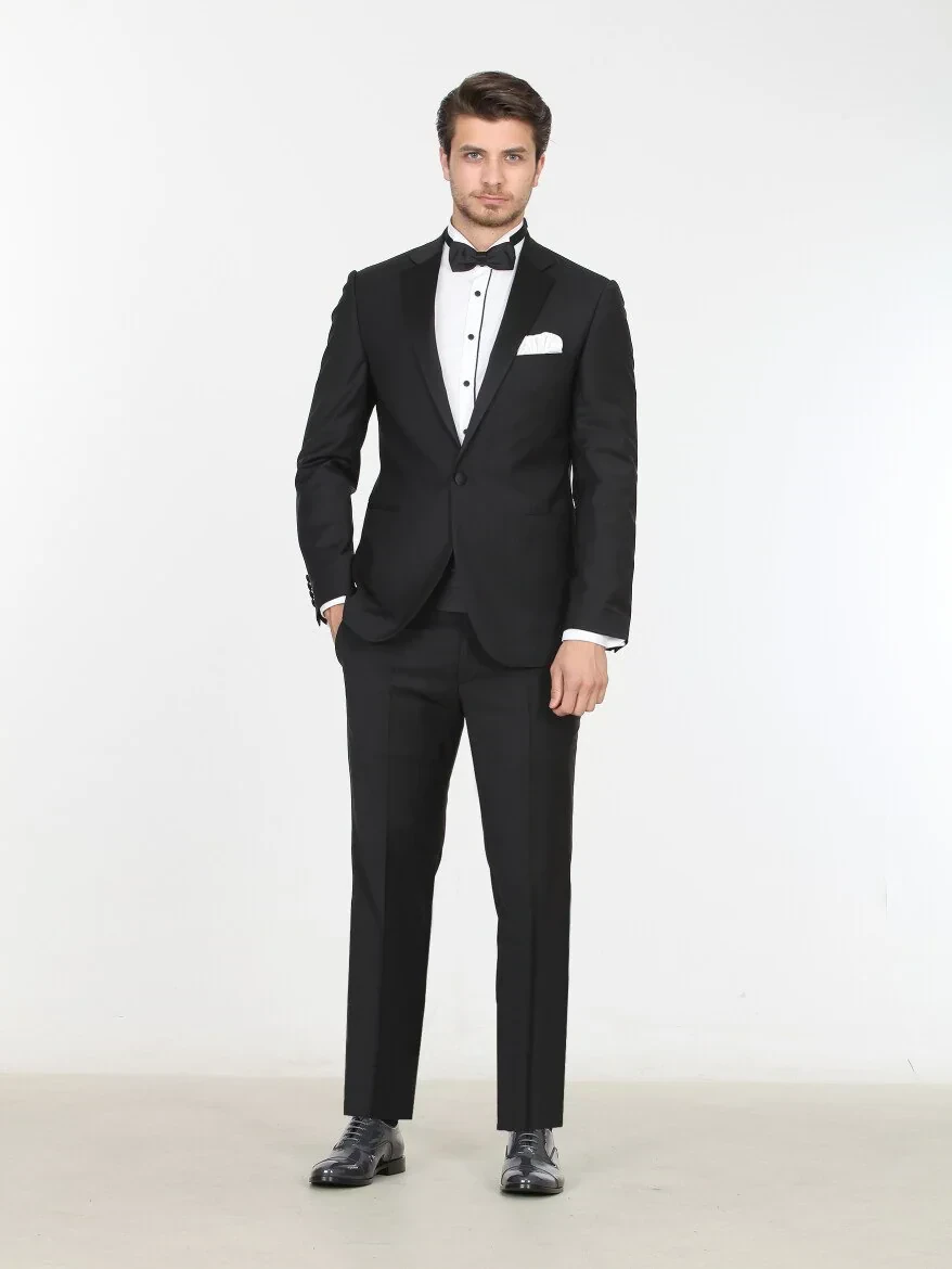 Black Plain Slim Fit Butterfly Collar Weaving Tuxedo - 3