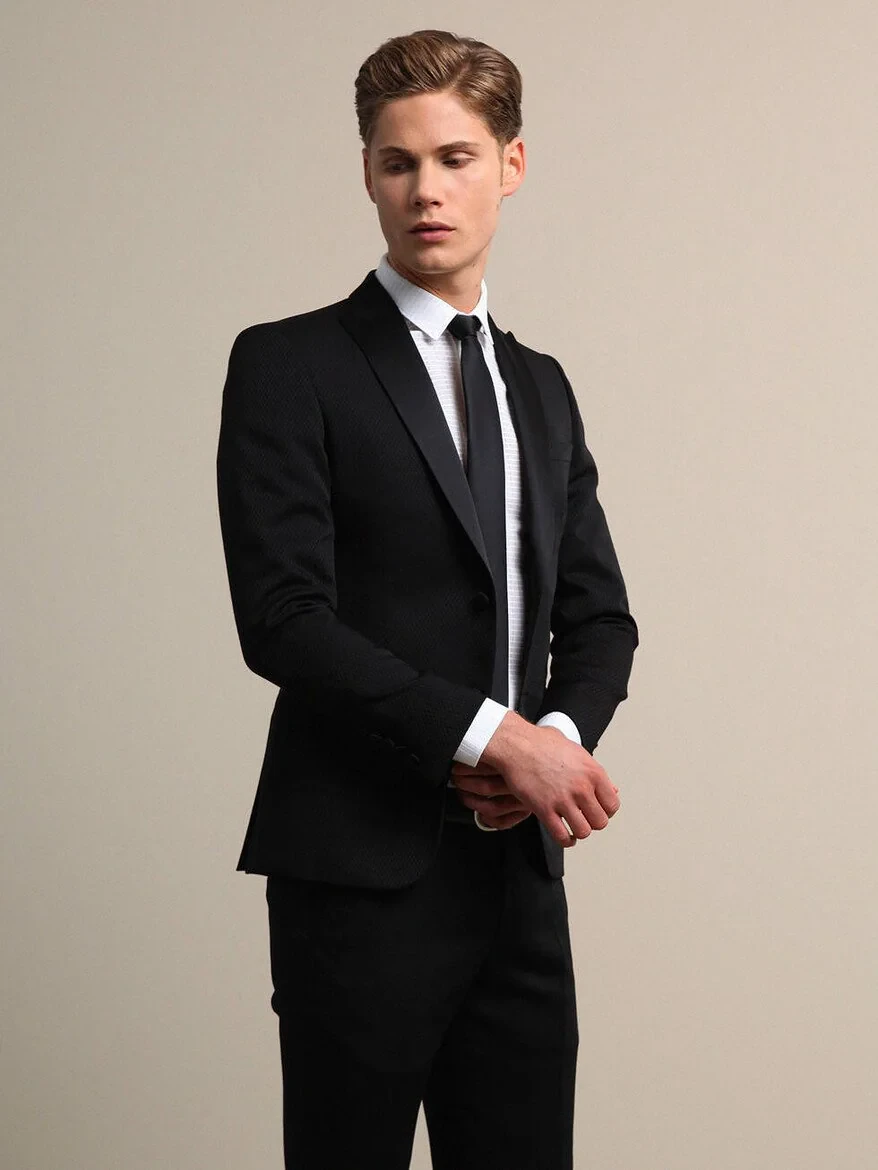 Black Plain Slim Fit Double Breasted Collar Weaving Tuxedo - 2