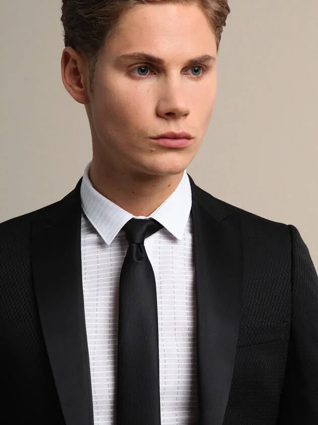Black Plain Slim Fit Double Breasted Collar Weaving Tuxedo - 3