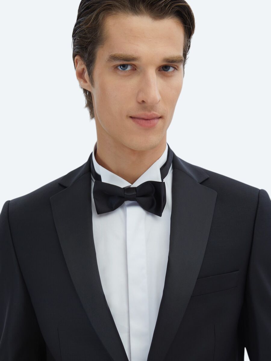 Black Plain Slim Fit Shawl Collar Weaving Tuxedo - 3