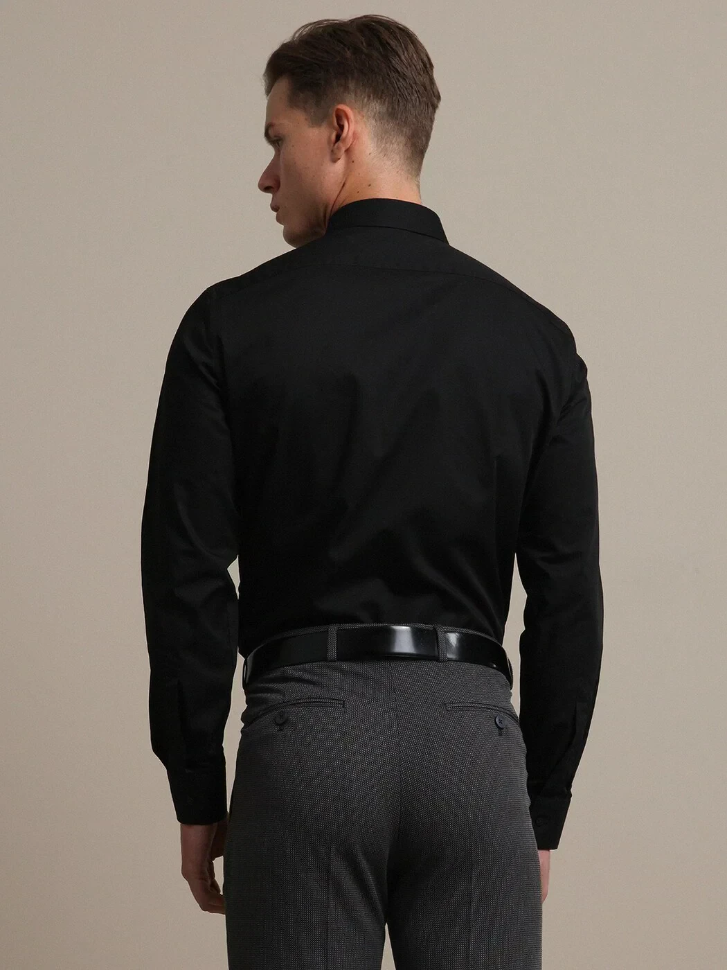 Black Plain Slim Fit Weaving Classical Cotton Blended Shirt 