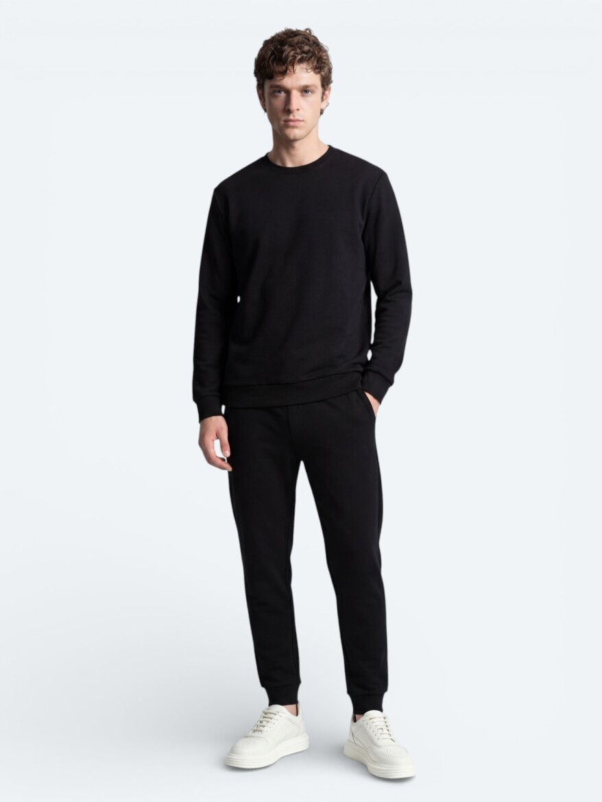 Black Plain Sweatshirt - 3
