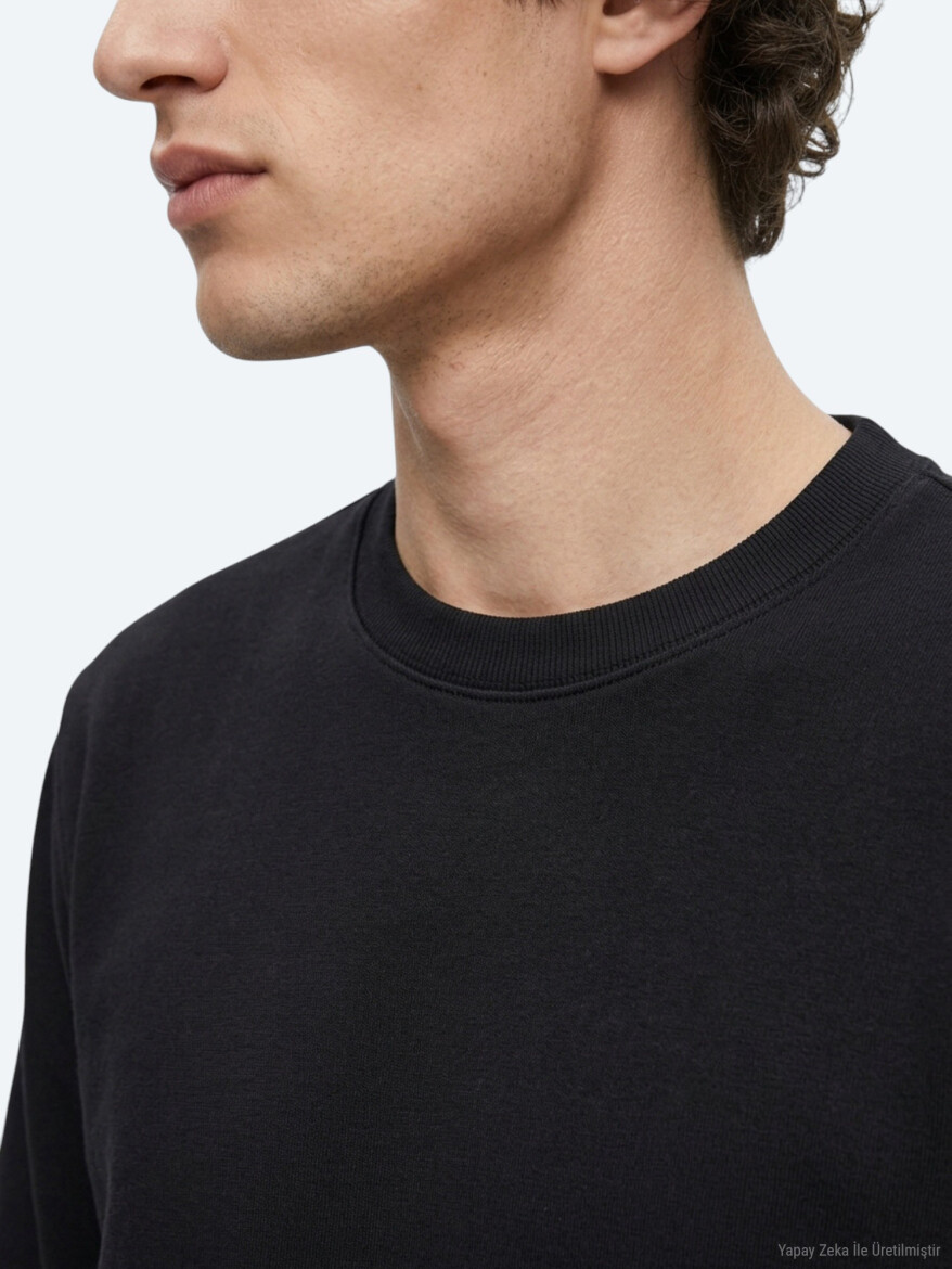 Black Plain Sweatshirt - 3