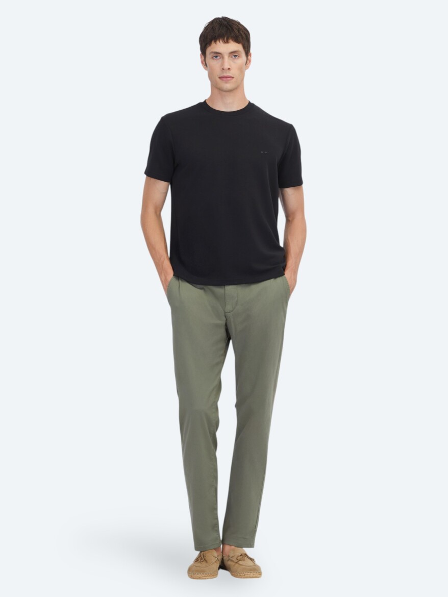 Black Plain T-Shirt - 2