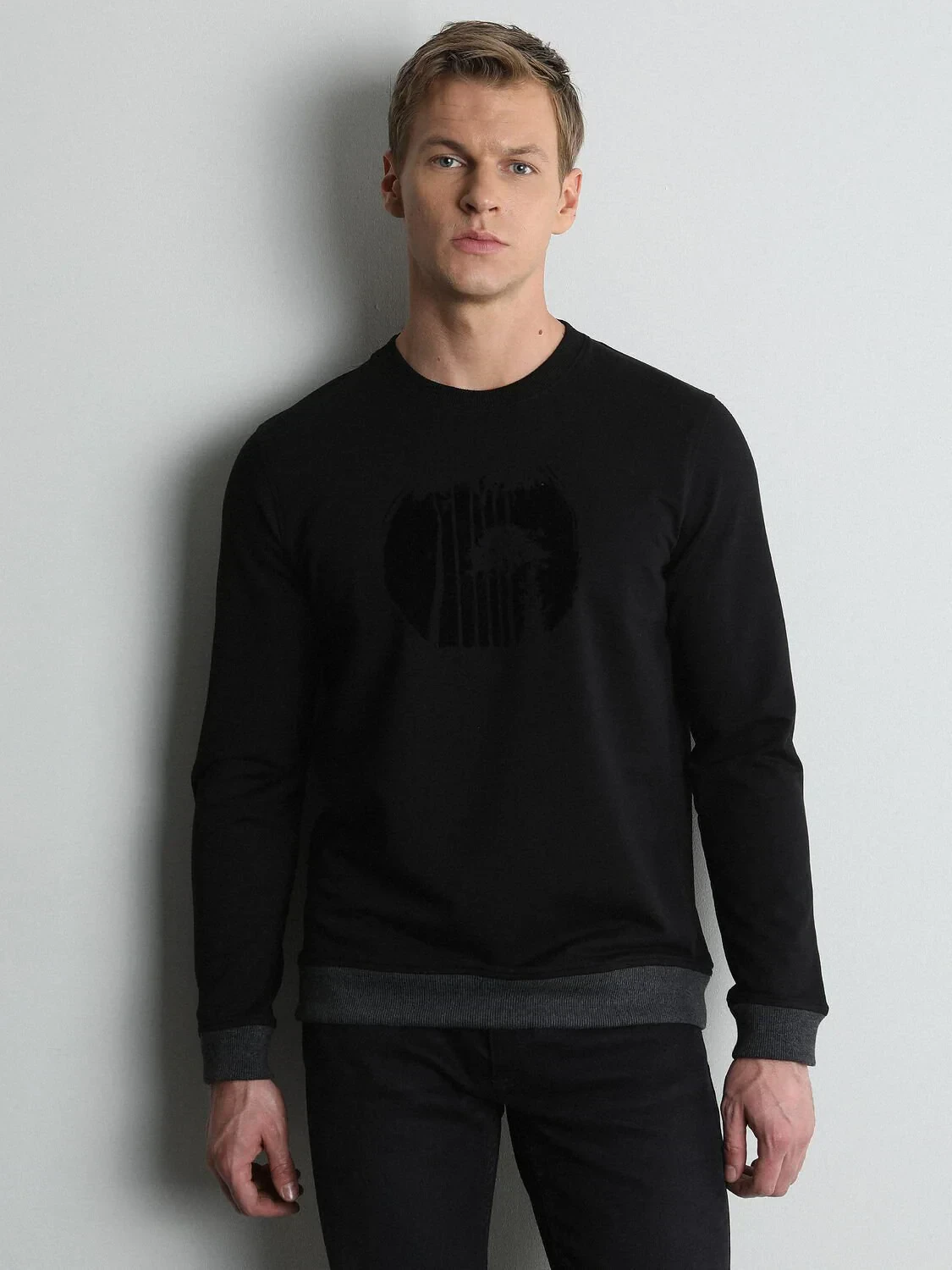 Black Printed Sweatshirt - 2