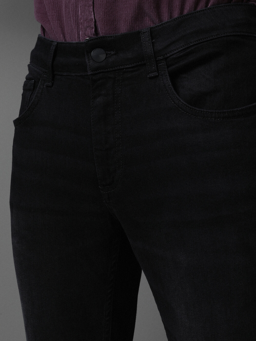 Black Slim Fit Denim Cotton Blended Trousers - 2